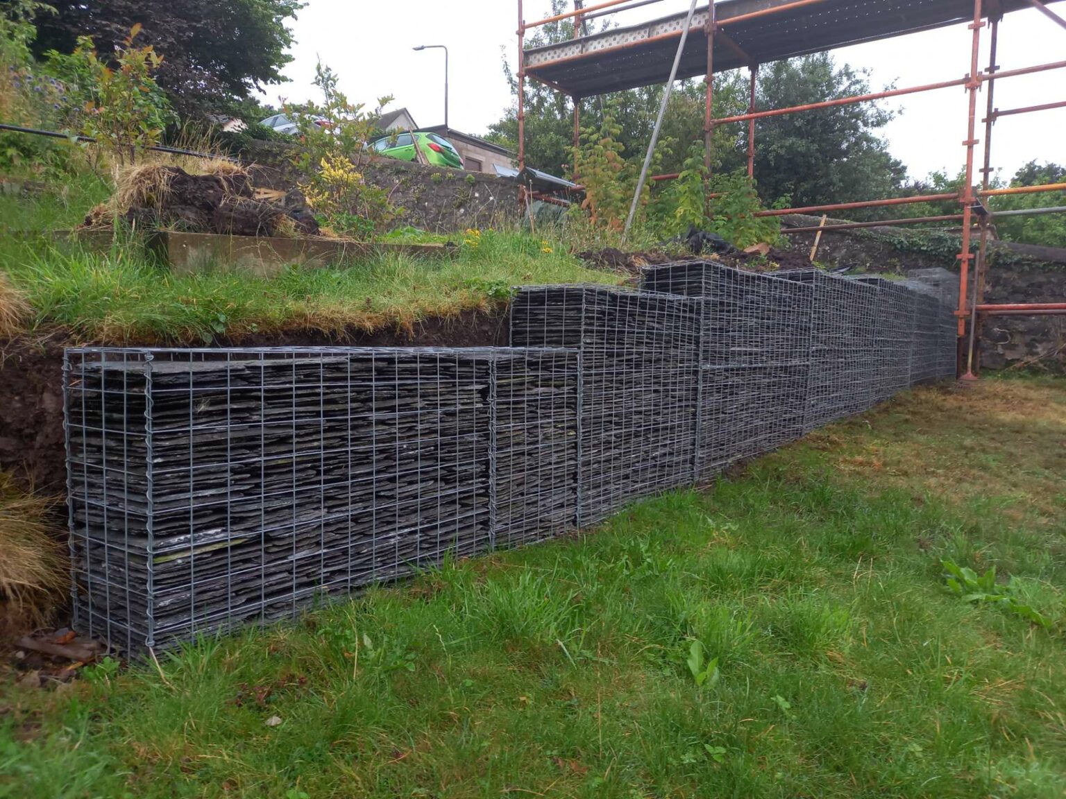 grey-gabion-retaining-wall