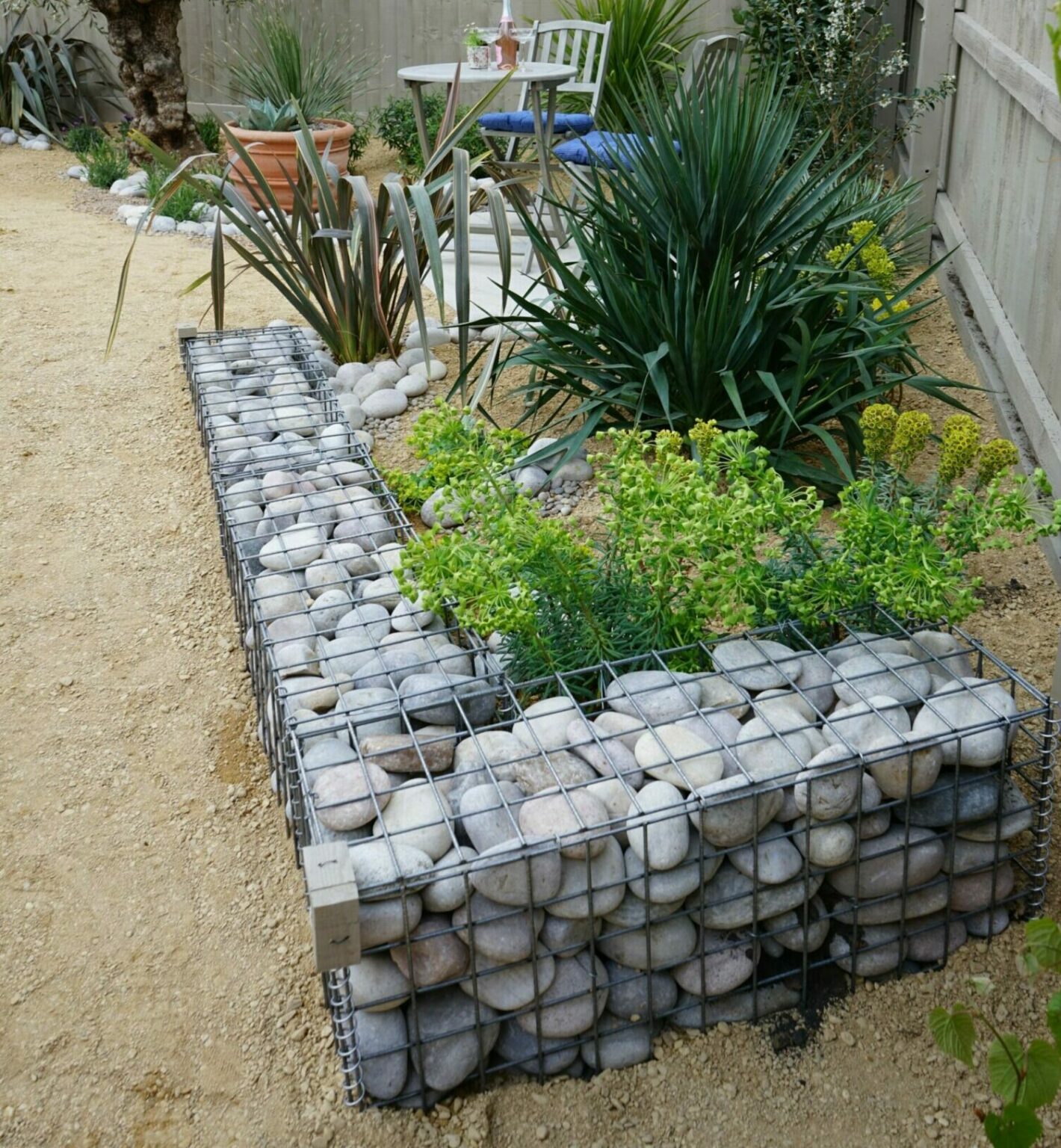 gabion-planter-retaining-wall