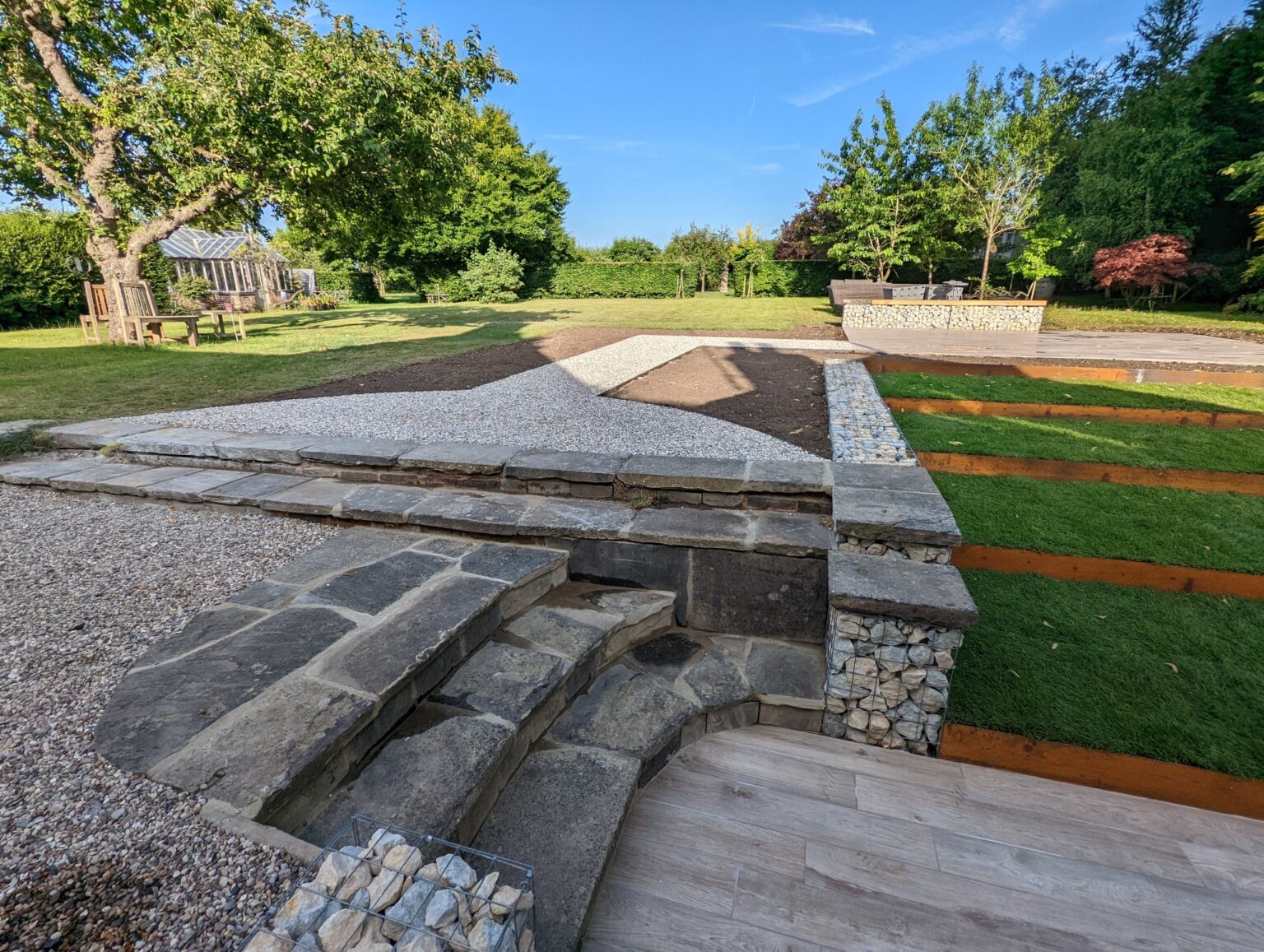 gabion-wall-with-grass