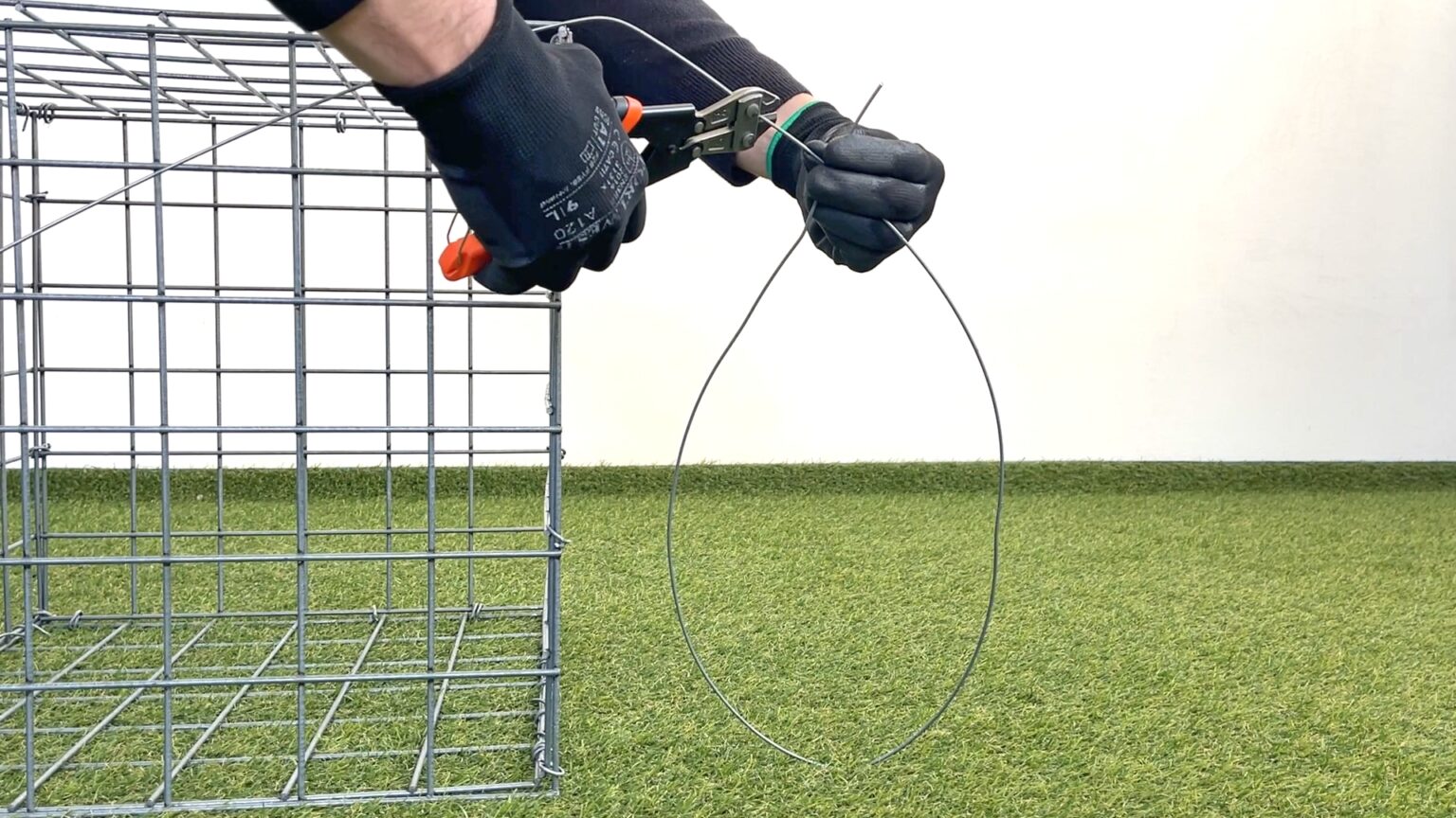 cut-the-tying-wire