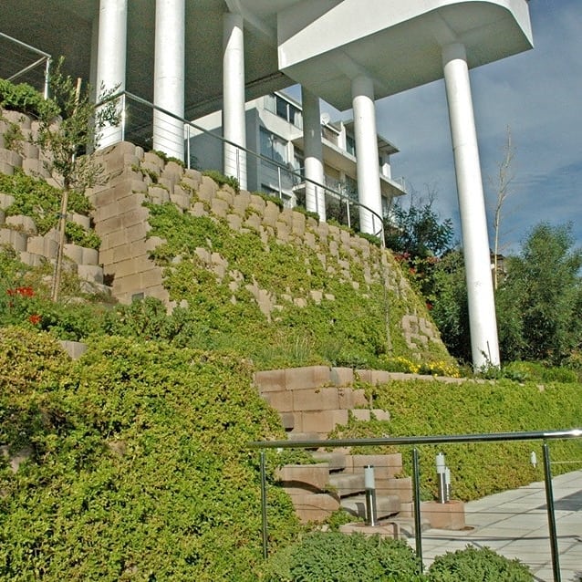 terraforce-retaining-wall
