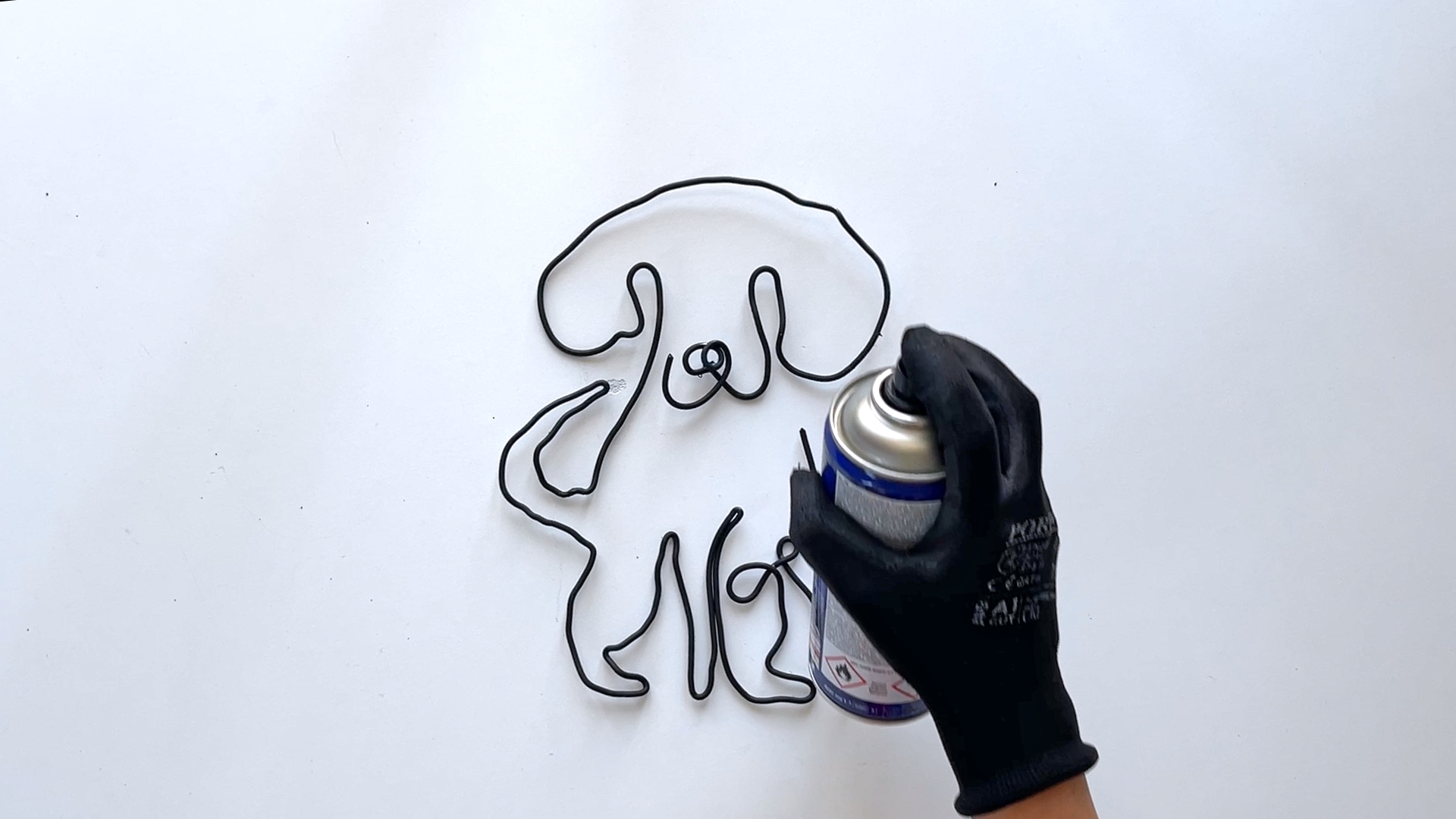 paint-dog-wire-art