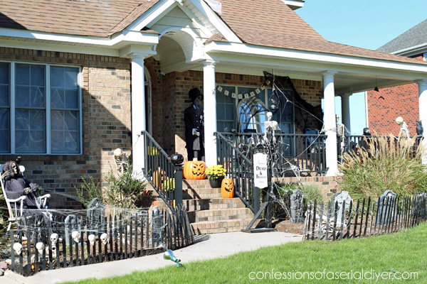 spooky-porch