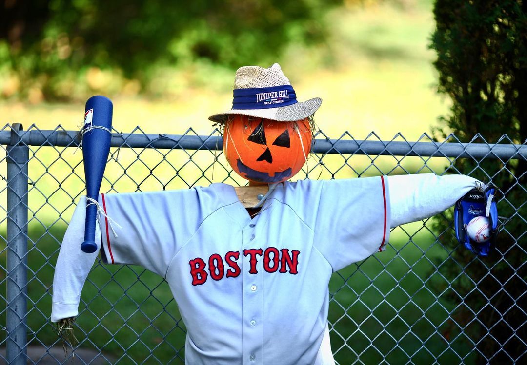 pumpkin-scarecrow