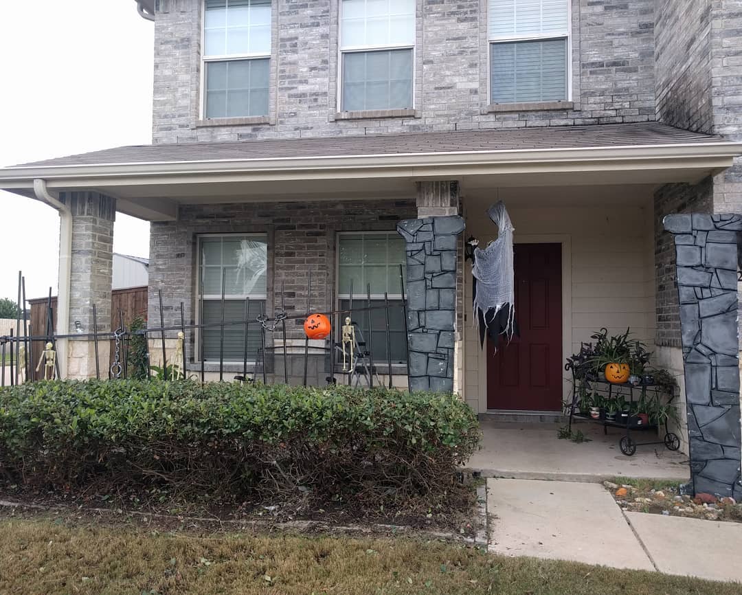 halloween-porch
