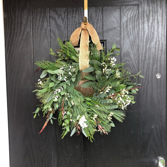 green-rustic-wreath
