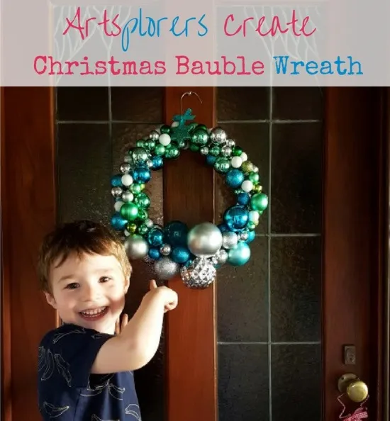 kids-bauble-wreath