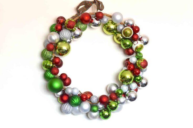 bauble-wreath