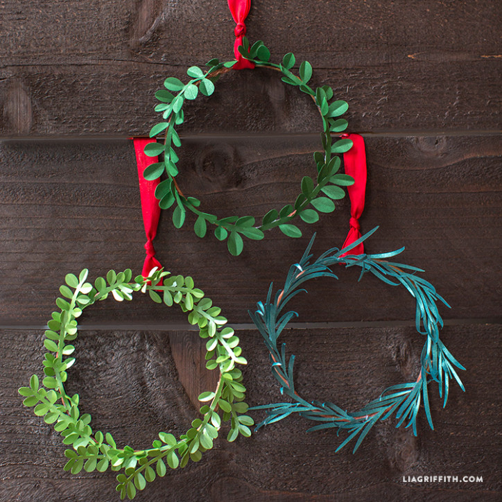 mini-paper-wreaths