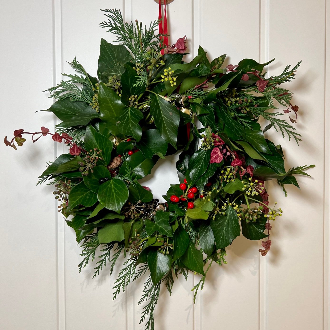 foliage-and-berries-wreath