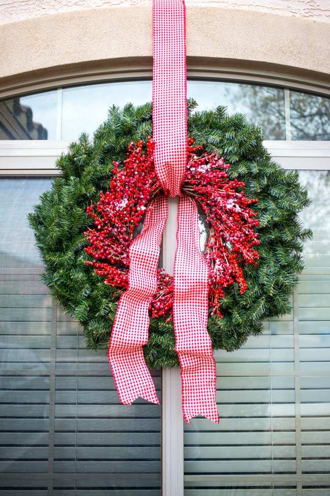 large-gingham-wreath