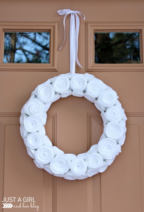 white-felt-wreath