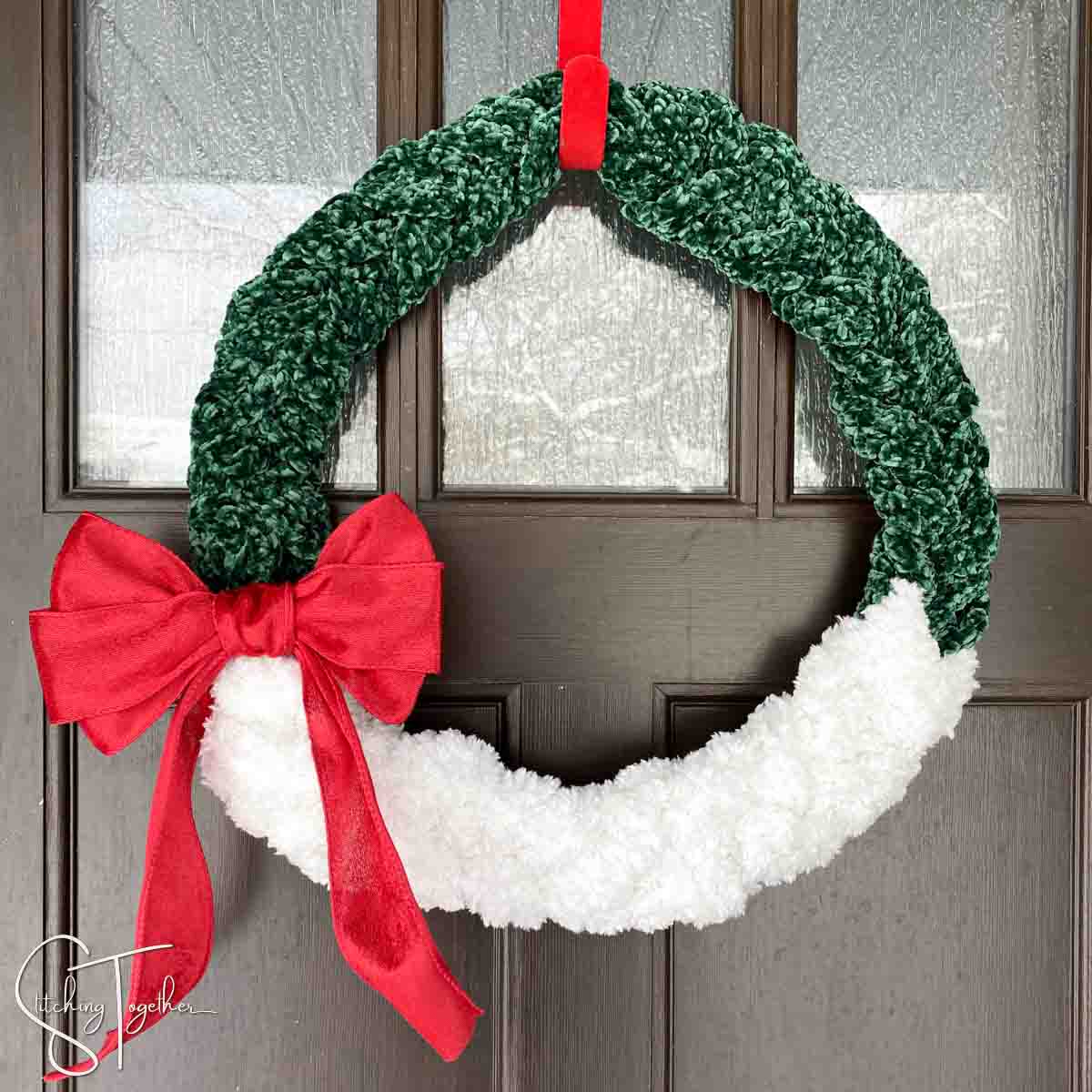green-white-red-crochet-wreath