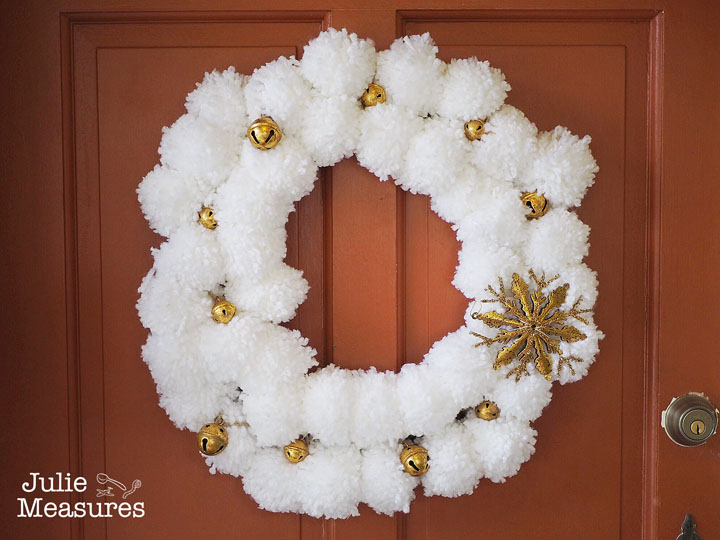 white-and-gold-pom-pom-wreath