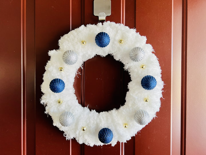 dollar-tree-mop-wreath