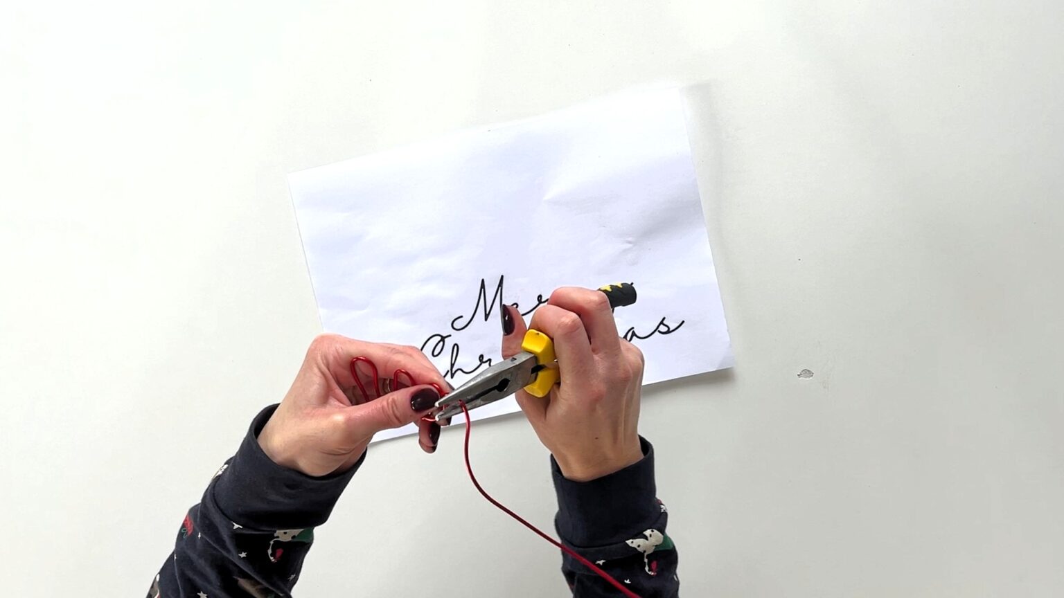 shape-wire-sign