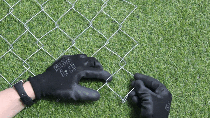 untwist-a-single-chain-link-wire