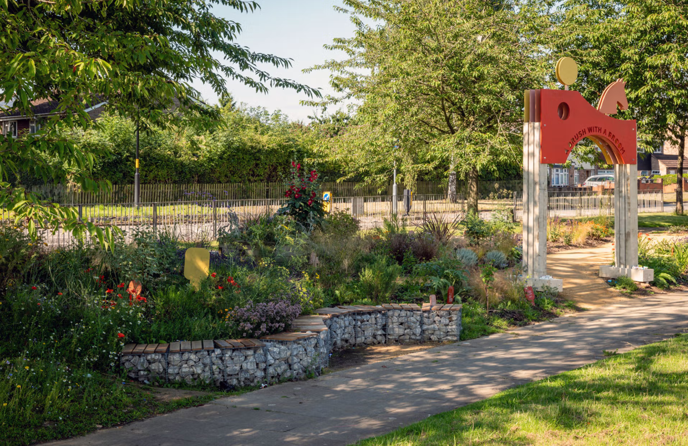 pocket-park-gabion-bench